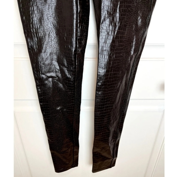 Spanx Brown Faux Leather Croc Shine Leggings Size Medium - Picture 10 of 13